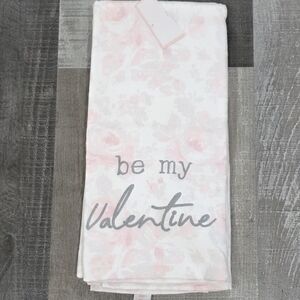Store house be my  valentine 100 % cotton set of  2 kitchen towels New